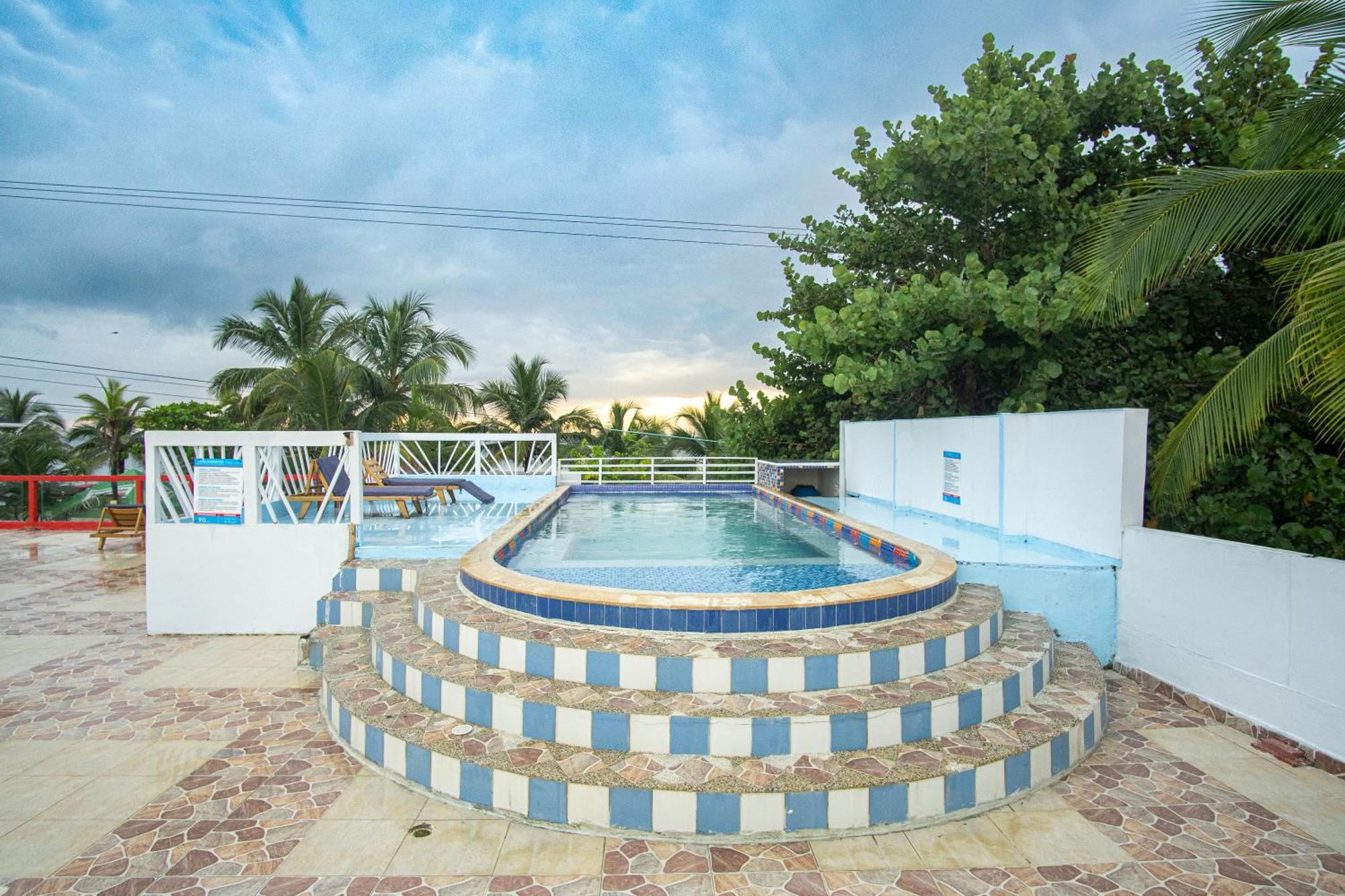 Hotel Playa Divina Coveñas Eksteriør bilde